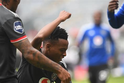 Bucs Veterans Weigh In On Teen Sensation | Soccer Laduma