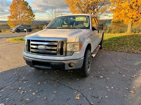 2009 Ford F150 Super Cab - Commercial Trucks - Valcourt, Quebec