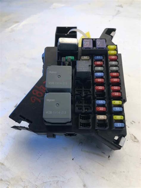 2005 Chevrolet Uplander Cabin Fuse Relay Junction Box Pin15209933 Oem Ebay