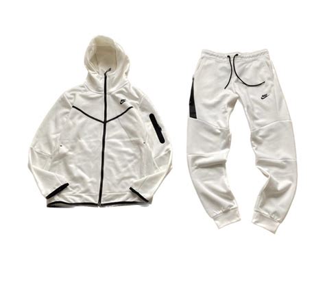 Nike Tech Fleece White Sosaw Company