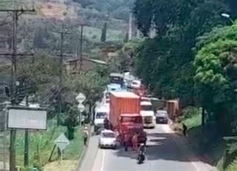 Accidente Que Involucró A Una Moto Y Un Camión Dejó Un Muerto En La