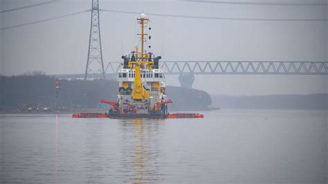 Nord Ostsee Kanal Ölbeseitigung kommt voran Sperrung bis mindestens 3