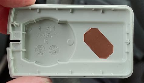 Замена батареи в транспондере Q-Free OBU615S — Renault Scenic I, 1,4 л ...