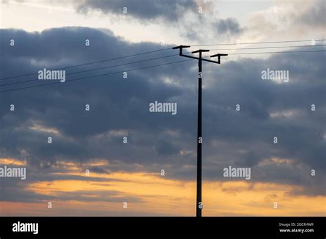 Freileitungssystem Hi Res Stock Photography And Images Alamy