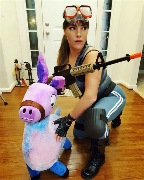 6 Hot Sexy Ops Cosplay Bikini Pics