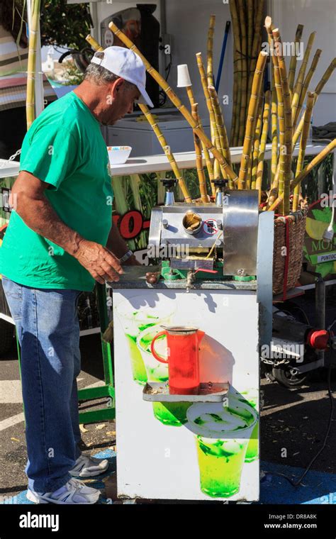 Sugar Cane Juicer Hi Res Stock Photography And Images Alamy