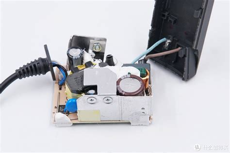 拆解报告：国行版任天堂Switch原装36W USB PD快充充电器HAC-002（CHN）_充电器_什么值得买