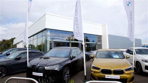 Lookers BMW Crewe Centre Opens| Lookers BMW