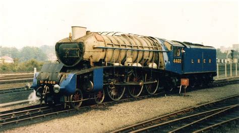 4468 “Mallard” in 1985 without most of it’s streamlined casing. : r/TrainPorn