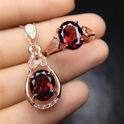 Natural Red Garnet Gem Geometry Water Pendant Ring Natural Gemstone