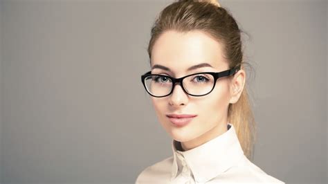 If You Face These 6 Struggles In Life You Re Highly Intelligent Best Eyeglasses Glasses