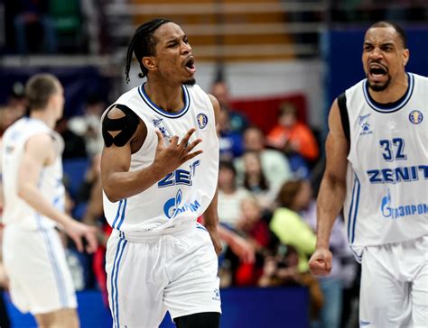 Zenit Beat Cska In Moscow And Ties The Series Vtb United League