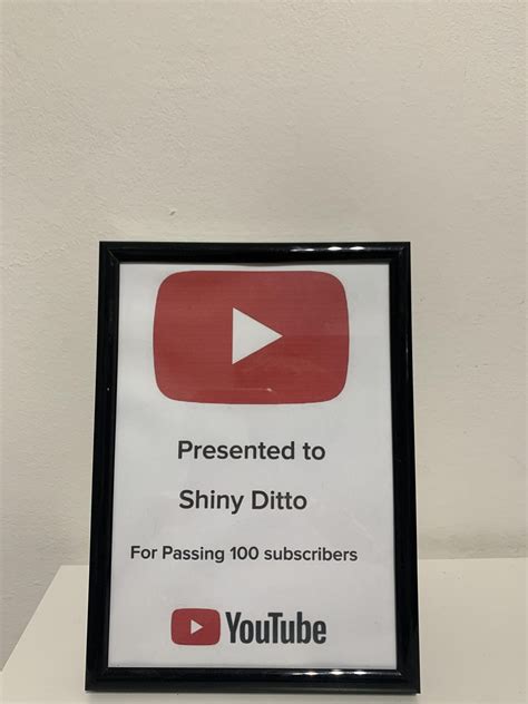 custom play button     subscribers rjacksucksatlife