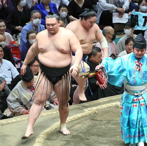 朝乃山が無傷7連勝 13場所ぶり幕内勝ち越しに王手 一山本を押し出しで圧倒 スポーツ報知