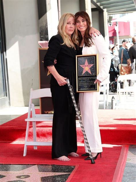 Christina Applegate Poses With Fu Ms Cane In Farewell To Awards Shows