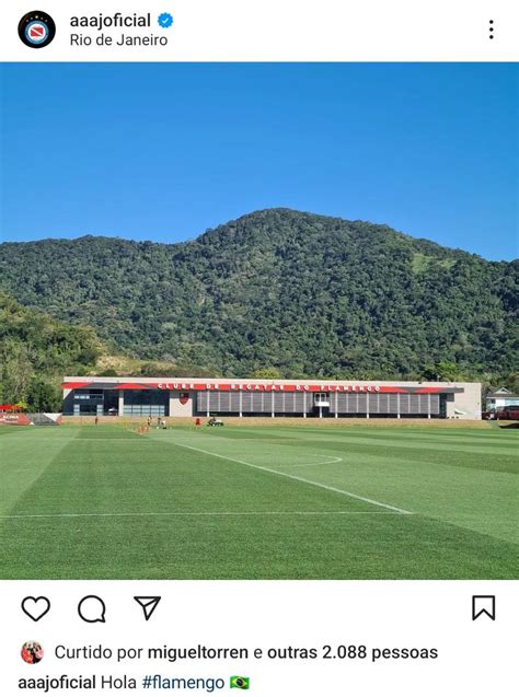 Argentinos Juniors Treina No CT Do Flamengo E Posta Foto Zico Antes