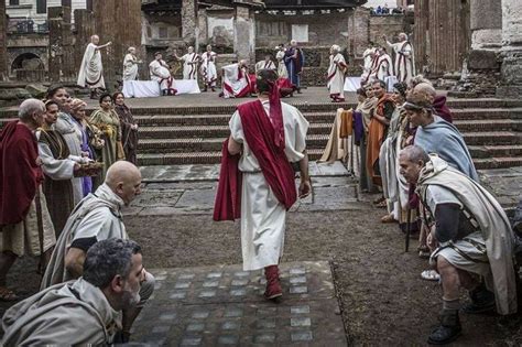 Ides Of March Rome Re Enacts Assassination Of Julius Caesar