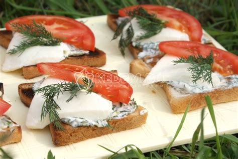 Бутерброды для пикника с сыром и помидорами - Пошаговый рецепт с фото ...