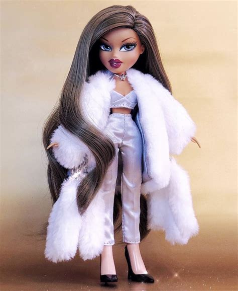 Pin By Eva Timova On Bratz Doll Outfits Bratz Doll Outfits Bratz Girls Doll Clothes