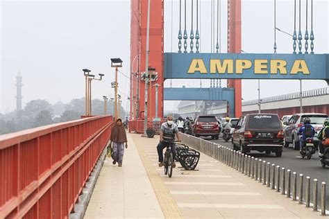 Walikota Palembang H Harnojoyo Dukung Pemasangan Lift Di Jembatan