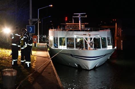 17 Verletzte Bei Schiffs Unfall Auf Der Donau