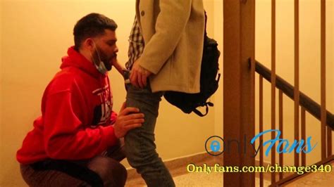 COLLEGE GUY STAIRWELL BLOWJOB ALMOST GOT CAUGHT Pornhub Gay