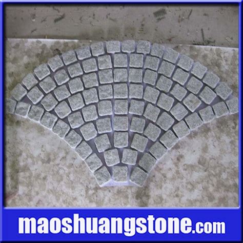 Natural Grey Granite Cobbles On Mesh China Granite Cobblestone On