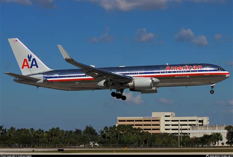 N39364 American Airlines Boeing 767 323ER WL Photo by Andreas Kügler