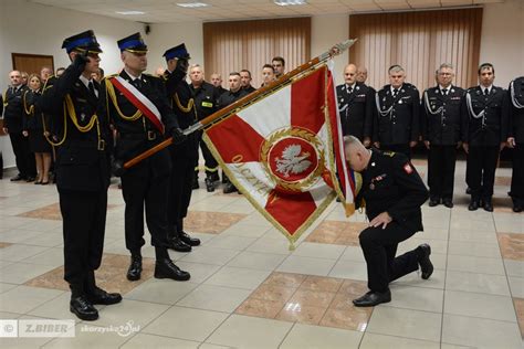 Uroczysta zbiórka z okazji zdania i powierzenia pełnienia obowiązków