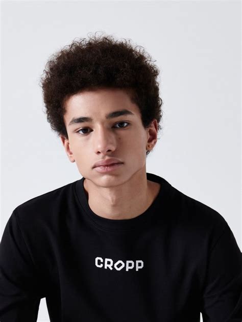 Shop Online Cropp - ESHOP