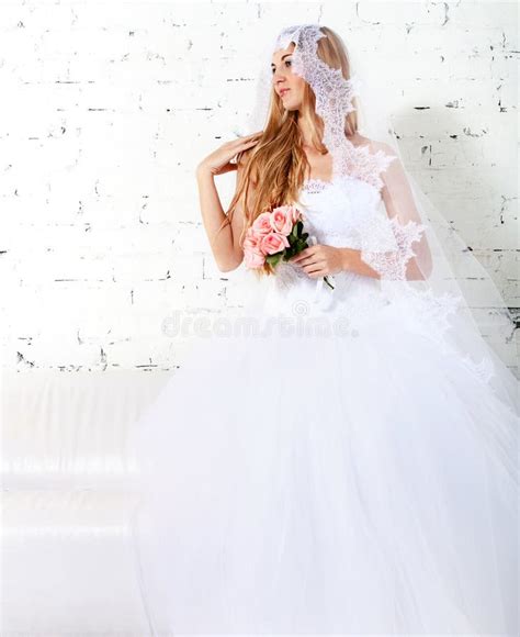 Portrait Of A Beautiful Blond Bride Stock Image Image Of Caucasian Glamour 27618179