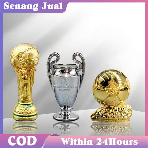 Jual Trofi Piala Dunia Qatar 2022 Replika Trofi Piala Dunia Piala Bola