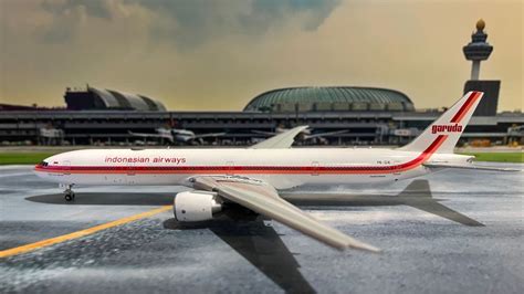 B Er Garuda Indonesia Retro Livery Pk Gik Flap Down