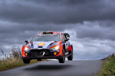 Rally Europa Central Neuville Va A Por La Victoria Rovanper A