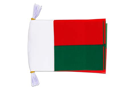 Madagascar Flag Bunting 6x9 3 M MaxFlags Royal Flags