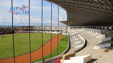 Tribun Penonton Rampung Pengerjaan Atap Stadion Barombong Segera