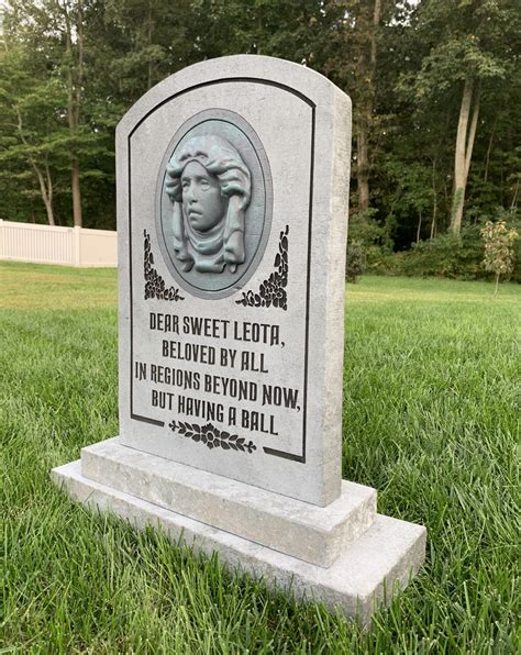 Madame Leota Haunted Mansion Halloween Tombstone Headstone Life Size Cemetery Haunts