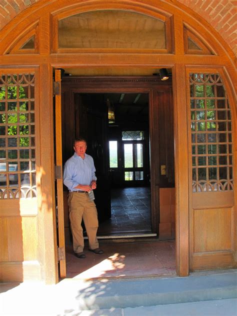 BIG OLD HOUSES: Stanford White Experiments