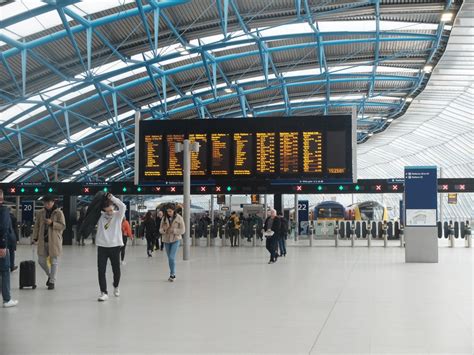 London Waterloo Railway Station (WAT) - The ABC Railway Guide