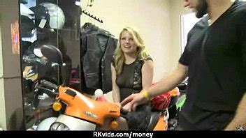 Chica Amateur Acepta Dinero En Efectivo Por Sexo De Un Extra O Xvideos