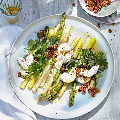 Spargel Mit Ziegenk Se Und Buchweizen Granola Rezept Living At Home