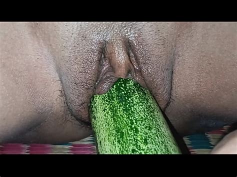 แหกหนกเรยนเอาแครอทถเมดแตดเอาแตงกวายดรหฉกกางเกงของเธอใหเหนแตด XVIDEOS