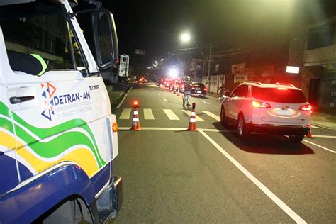 Operação Semana Santa Detran Amazonas autua quase 300 condutores entre