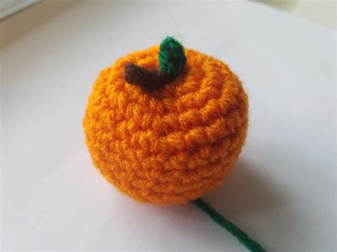 Easy Crochet Mini Pumpkin -a Visual Guide for Beginners- : 4 Steps ...