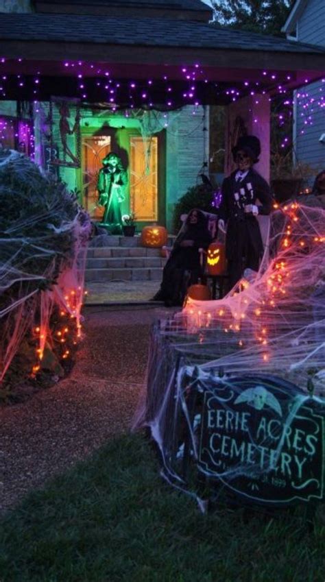 30 Outdoor Halloween Decorations Ideas - Decoration Love