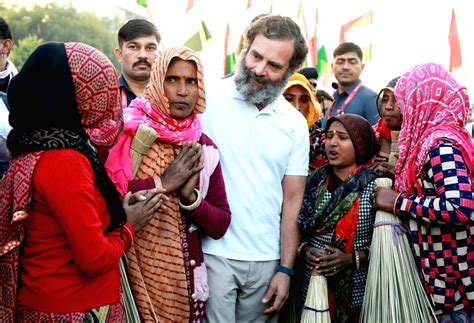 Congress Leader Rahul Gandhi With Supporters During Bharat Jodo Yatra