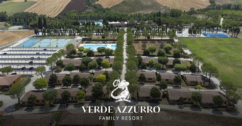 Villaggio Vacanze Con Campi Da Calcio Nelle Marche Verde Azzurro