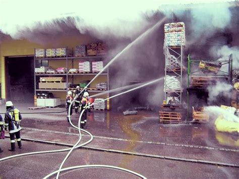 Waltenhofen Feuer Bei Lagerhalle Polizei Geht Von Brandstiftung Aus