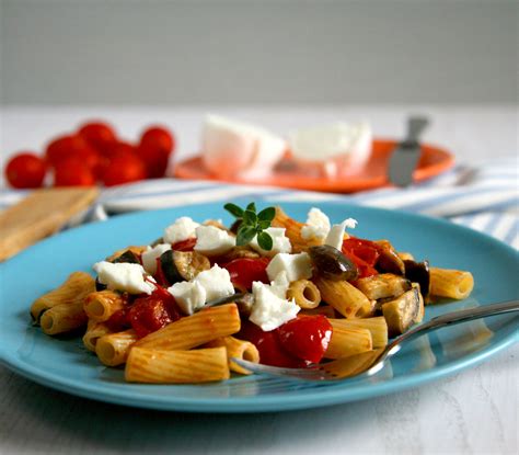 Pasta Pomodorini Melanzane E Mozzarella Di Bufala Ricettando Con Dany