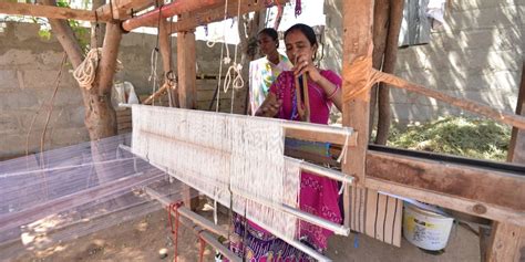 In Kutch Women Are Weaving A New Future For Themselves Vikalp Sangam